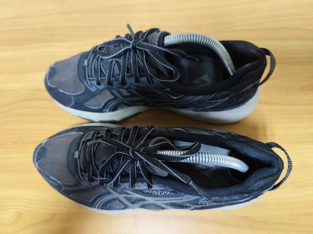 ASICS Gel 41.5 26.0 แท้ มือสอง รูปที่ 12
