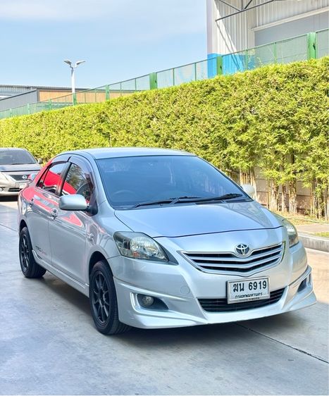 รถ Toyota Vios 1.5 Trd Sportivo สี ขาว