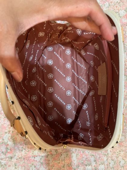 กระเป๋าถือ Hello kitty x clathas รูปที่ 6