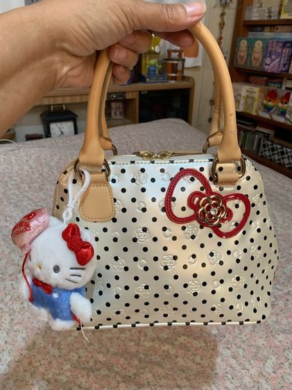กระเป๋าถือ Hello kitty x clathas รูปที่ 11