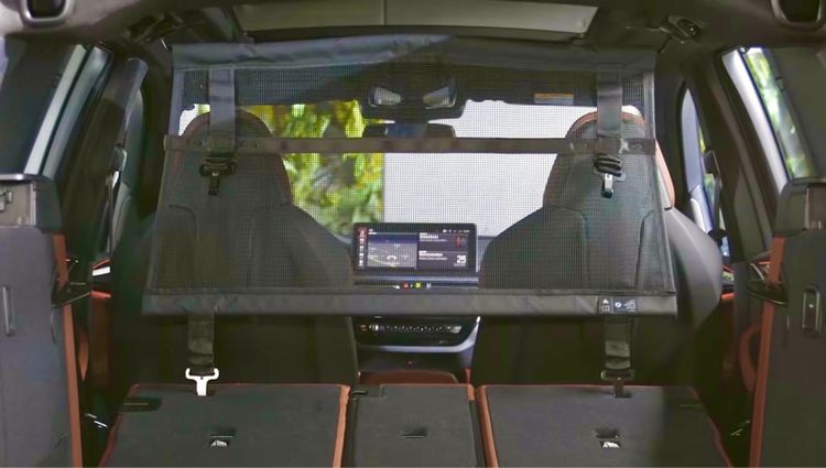 ตาข่ายกันของตกท้ายรถ BMW X3 (G01) หรือ iX3 (G08) ของแท้ศูนย์ ไม่เคยใช้งาน