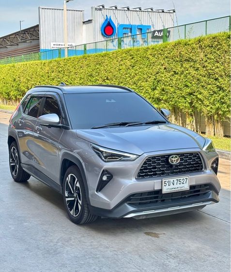 Toyota Yaris Cross 2023 1.5 HEV Premium Luxury Utility-car ไฮบริด เกียร์อัตโนมัติ เทา
