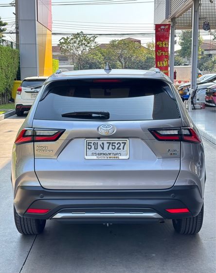 Toyota Yaris Cross 2023 1.5 HEV Premium Luxury Utility-car ไฮบริด เกียร์อัตโนมัติ เทา รูปที่ 3