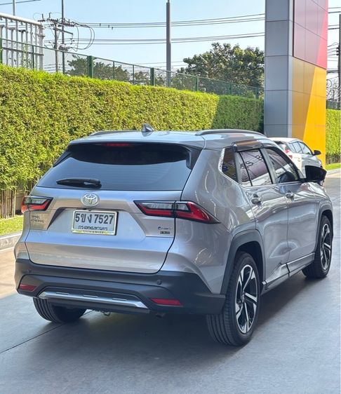 Toyota Yaris Cross 2023 1.5 HEV Premium Luxury Utility-car ไฮบริด เกียร์อัตโนมัติ เทา รูปที่ 4