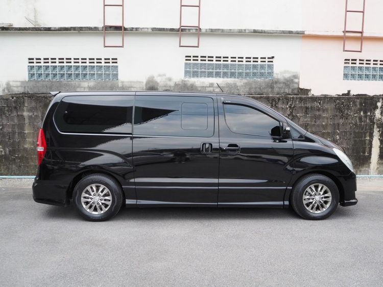 Hyundai H-1  2015 2.5 Elite Van ดีเซล ไม่ติดแก๊ส เกียร์อัตโนมัติ ดำ รูปที่ 4