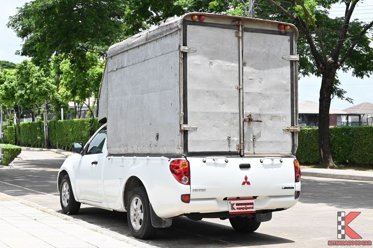 Mitsubishi Triton 2011 2.4 GL Pickup เบนซิน LPG เกียร์ธรรมดา ขาว รูปที่ 3