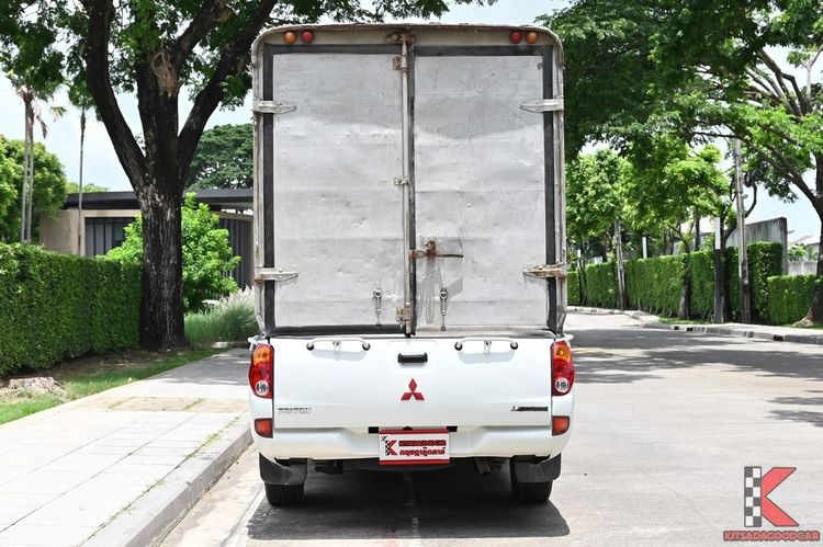 Mitsubishi Triton 2011 2.4 GL Pickup เบนซิน LPG เกียร์ธรรมดา ขาว รูปที่ 4