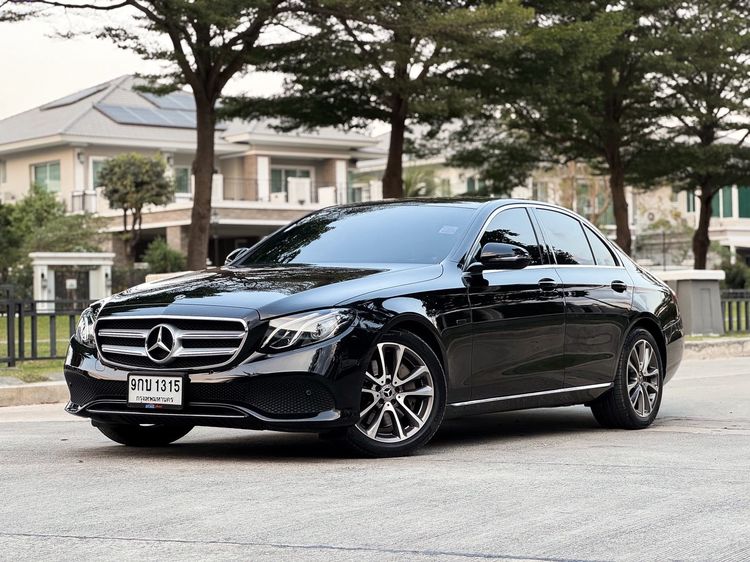 รถ Mercedes-Benz E-Class E350 สี ดำ