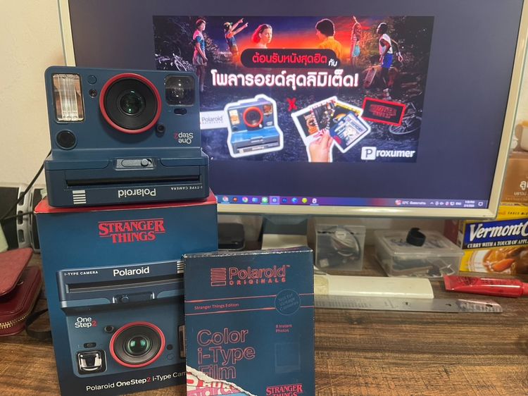 อื่นๆ 📸 มือ 2 Stranger Things Edition กล้องฟิล์มโพลาลอย พร้อมส่ง ของแท้ Polaroid รุ่น One step 2 สินค้ามือ 2 + มีกล่อง + มีสายคล้องคอ + มีสายชาร์