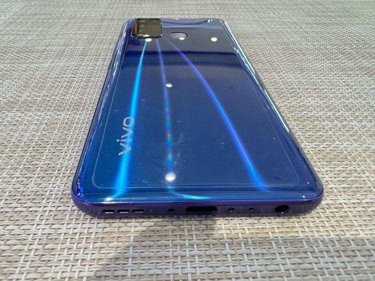 VIVO  y50 รูปที่ 2