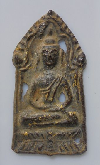 พระเนื้อชิน สนิมเเดง ไม่ทราบที่