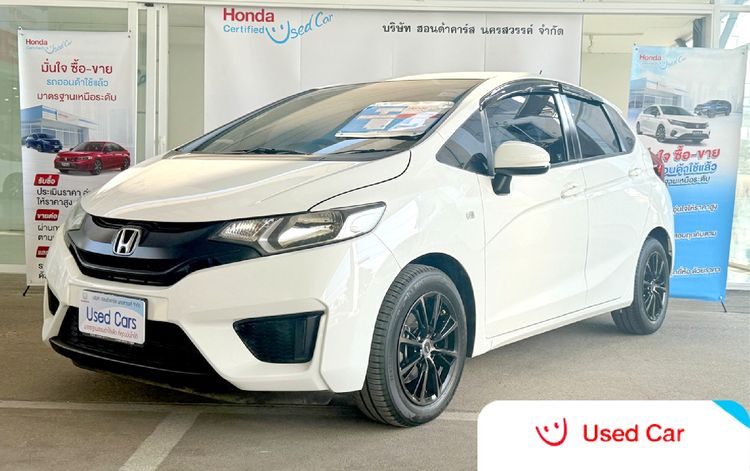 รถ Honda Jazz 1.5 S i-VTEC สี ขาว