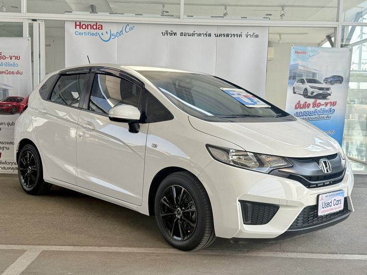 Honda Jazz 2015 1.5 S i-VTEC Sedan เบนซิน ไม่ติดแก๊ส เกียร์อัตโนมัติ ขาว รูปที่ 3