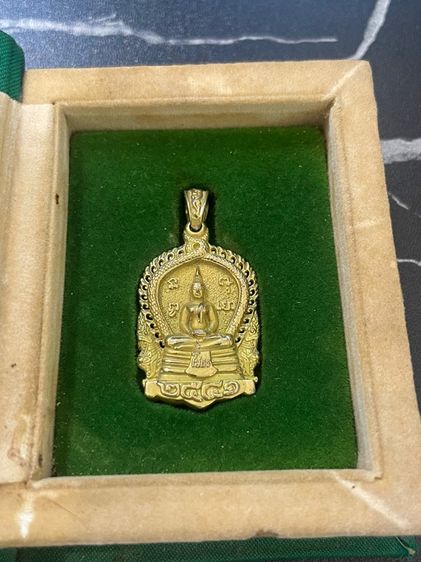 	หลวงพ่อโสธร ที่ระลึก 25 ปี แพรนด้า จิวเวลรี่  รูปที่ 3