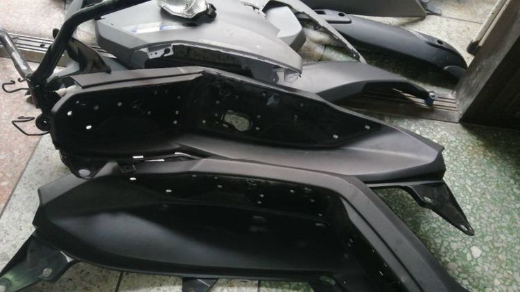 อะไหล่และเฟรม ไฟดูได้ตามรูปครับ ของ Yamaha Nmax รูปที่ 4