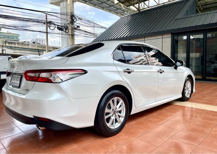 Toyota Camry 2019 2.0 G Sedan เบนซิน ไม่ติดแก๊ส เกียร์อัตโนมัติ ขาว รูปที่ 4