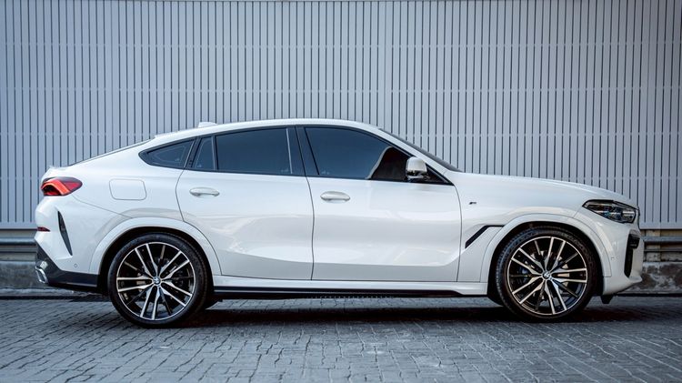 BMW X6 2022 3.0 xDrive40i M Sport Utility-car เบนซิน ไม่ติดแก๊ส เกียร์อัตโนมัติ ขาว รูปที่ 4
