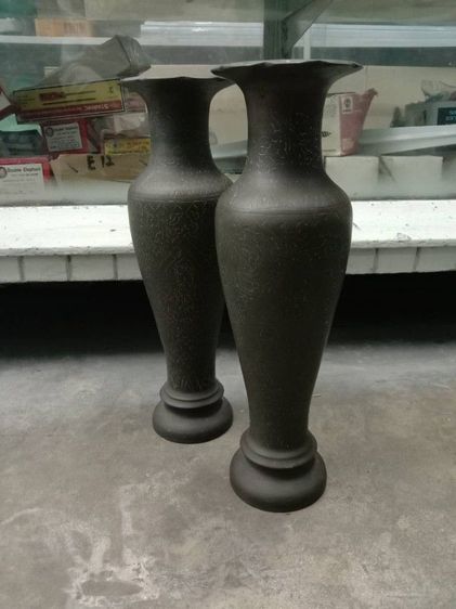 แจกันทองเหลืองงานเก่าลายไทยเทพพนมยกมือพนมไหว้1 คู่ รูปที่ 3