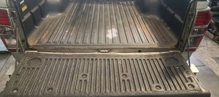 Isuzu D-MAX 2013 2.5 Hi-Lander Pickup ดีเซล เกียร์ธรรมดา บรอนซ์เงิน รูปที่ 3