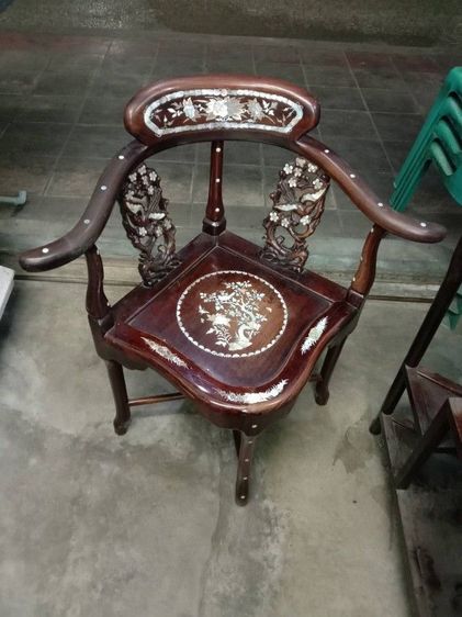 โต๊ะมุกของเก่ามีอยู่ด้วยกันทั้งหมดเลย รูปที่ 5