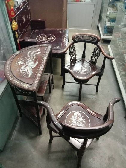 โต๊ะมุกของเก่ามีอยู่ด้วยกันทั้งหมดเลย รูปที่ 2