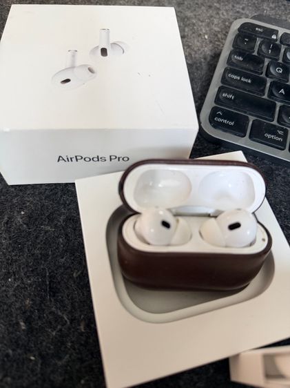 Apple AirPod pro 2 อุปกรณ์ครบ พร้อมเคส