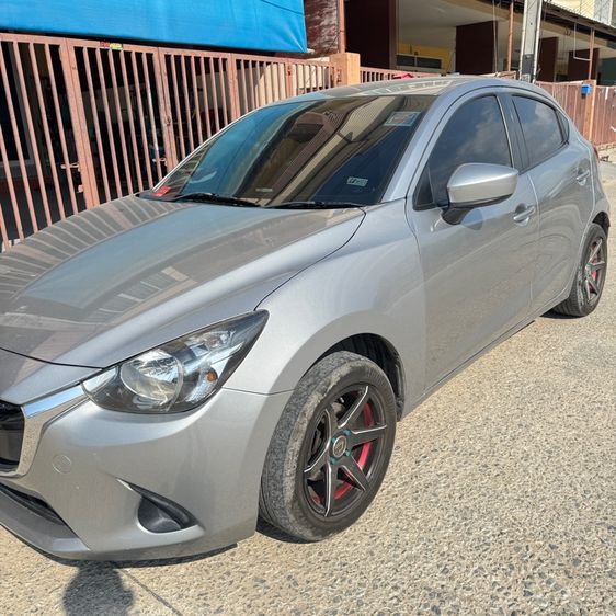 Mazda Mazda 2 2016 1.3 Skyactiv-G Sedan เบนซิน ไม่ติดแก๊ส เกียร์อัตโนมัติ เทา