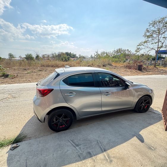 Mazda Mazda 2 2016 1.3 Skyactiv-G Sedan เบนซิน ไม่ติดแก๊ส เกียร์อัตโนมัติ เทา รูปที่ 3