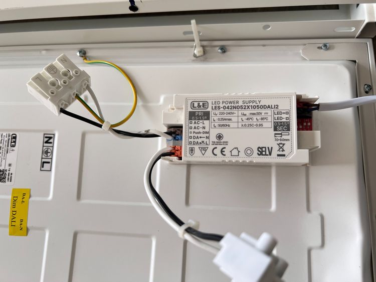 โคมไฟ LED Panel ฝังฝ้า แอลแอนด์อี 60×120 ซม. ของแท้ รูปที่ 7