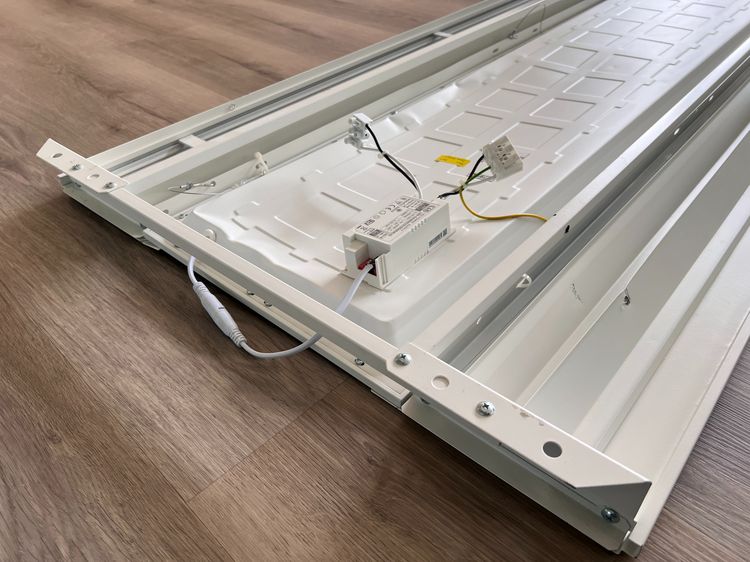 โคมไฟ LED Panel ฝังฝ้า แอลแอนด์อี 60×120 ซม. ของแท้ รูปที่ 5