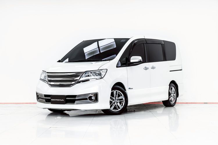 รถ Nissan Serena 2.0 สี ขาว