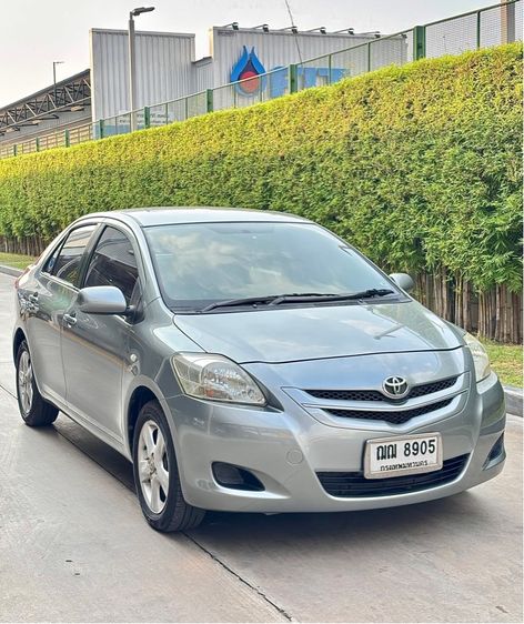 รถ Toyota Vios 1.5 E Ivory สี เทา