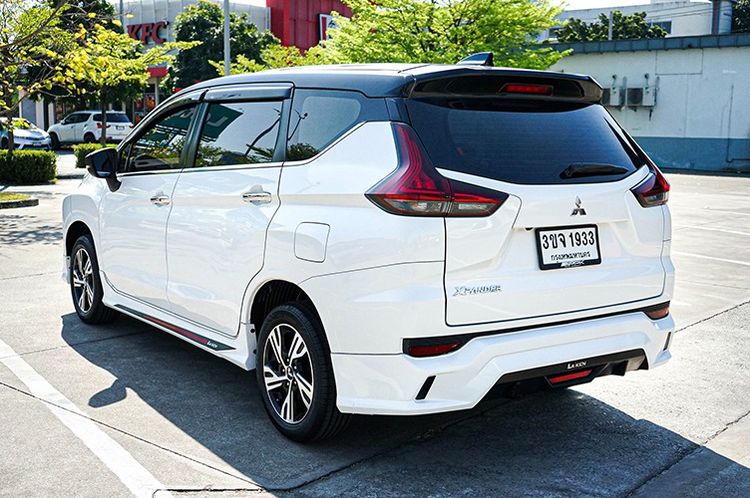 Mitsubishi Xpander 2022 1.5 GT Utility-car เบนซิน เกียร์อัตโนมัติ ขาว รูปที่ 4