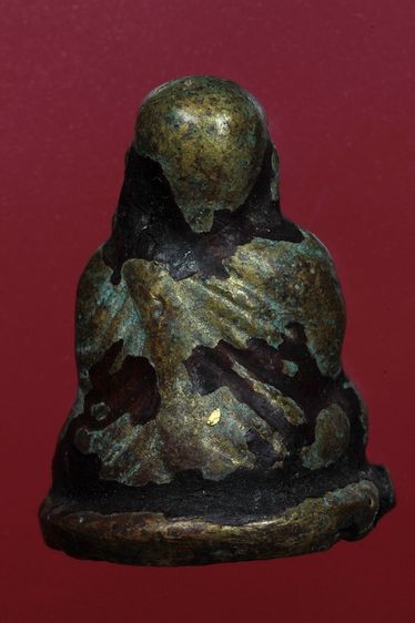 พระหลวงพ่อเงินสวยๆค่ะเก่าค่ะ รูปที่ 2