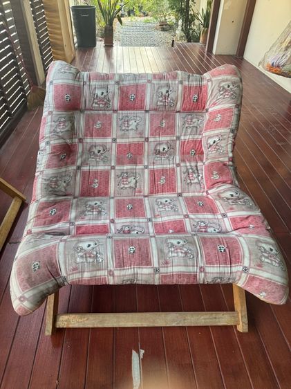 เตียงไม้ชายหาด พักผ่อน