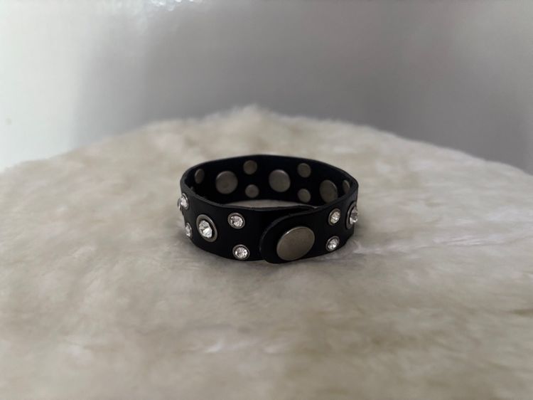 อื่นๆ เครื่องประดับต่างๆ ลดล้างสต็อก🔥 กำไลหนังประดับคริสตัล ใส่แล้วลุคดี เท่ๆ สวยปังทันที