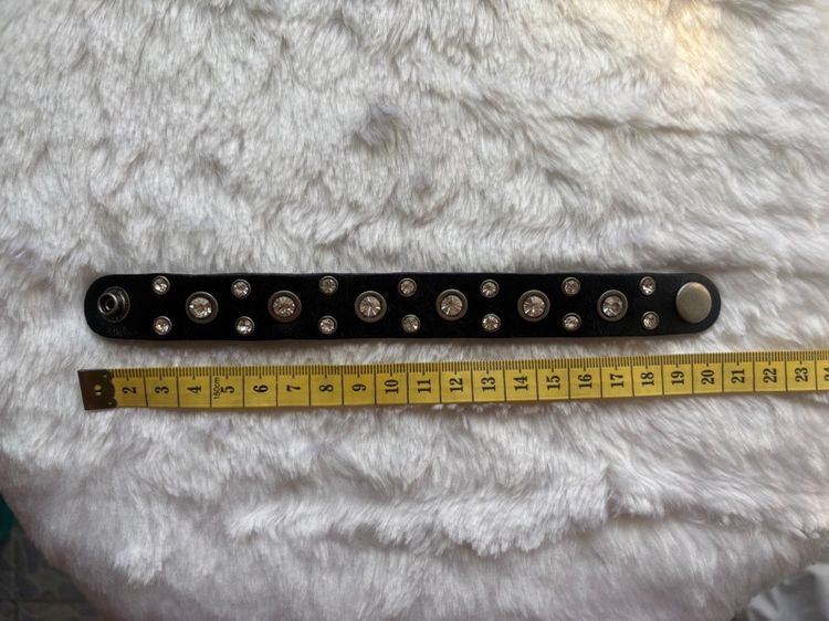 ลดล้างสต็อก🔥 กำไลหนังประดับคริสตัล ใส่แล้วลุคดี เท่ๆ สวยปังทันที รูปที่ 3