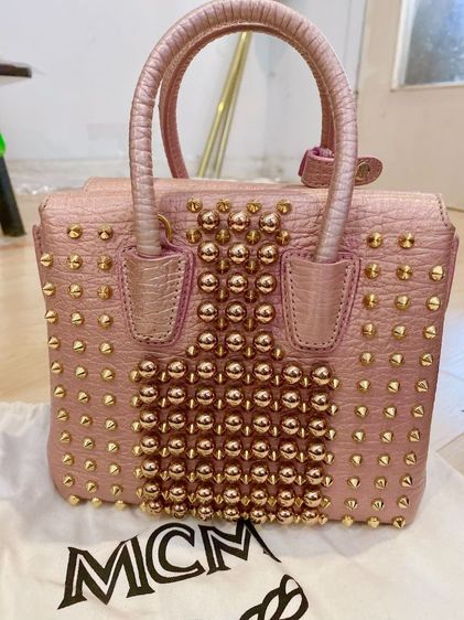 MCM​ กระเป๋า​สะพาย​ ของแท้​ สวยมาก​ ส่งฟรี รูปที่ 2