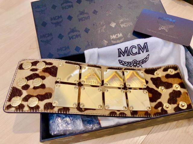ข้อมือ​ MCM​ ของแท้​ สวยมาก​ ใหม่มากส่ง​ฟรี​ รูปที่ 3