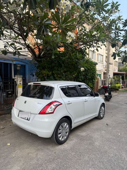 Suzuki Swift 2013 1.2 GL Sedan เบนซิน เกียร์อัตโนมัติ ขาว รูปที่ 2