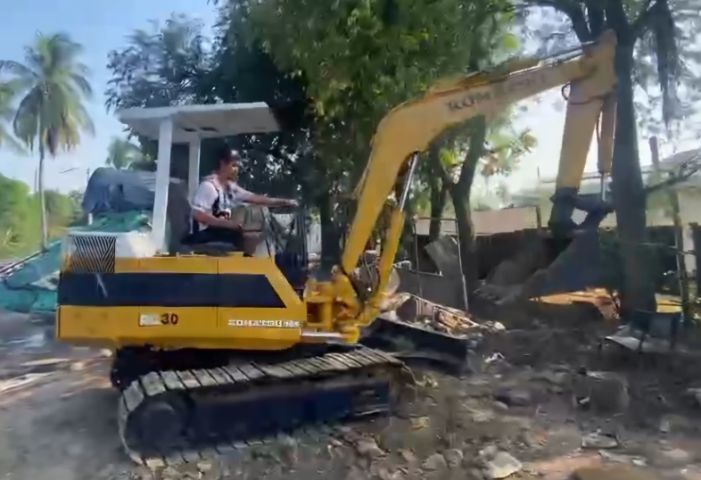 ​🏗️ มาก่อนได้ก่อน KOMATSU 3 ตัน PC30-6 เครื่องดีเชลล์ 4 สูบ - แรงสะใจ พร้อมลุยทุกงาน รูปที่ 14
