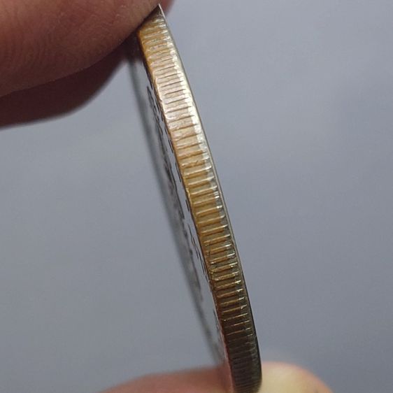 เหรียญ 5 บาท “สยามินทร์” รัชกาลที่9 พระชนมายุ 50 พรรษา ปี 2520 ไม่ผ่านใช้ รูปที่ 6