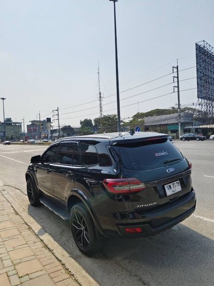 Ford Everest 2018 2.0 Turbo Titanium Sport Van ดีเซล ไม่ติดแก๊ส เกียร์อัตโนมัติ ดำ รูปที่ 4