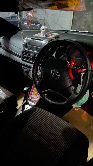 Toyota Yaris 2013 1.2 G Sedan เบนซิน ไม่ติดแก๊ส เกียร์อัตโนมัติ ขาว รูปที่ 4