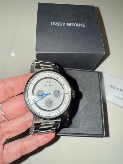 Issey miyake รูปที่ 2