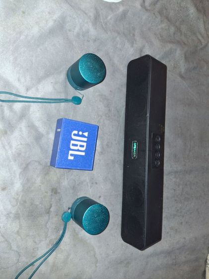อื่นๆ ลำโพงพกพา Jbl ขายเหมาลำโพงบลูทูธใช้งานได้ปกติตามสภาพครับ