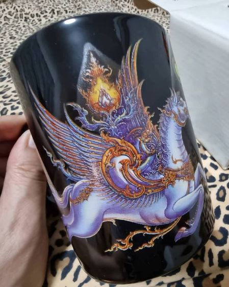 แก้วมักลายเซ็นอาจารย์เฉลิมชัย โฆษิตพิพัฒน์ พร้อมกล่องเดิม รูปที่ 7