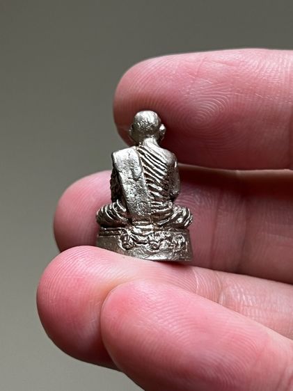 หลวงหล่อเนื้อเงิน รูปที่ 2