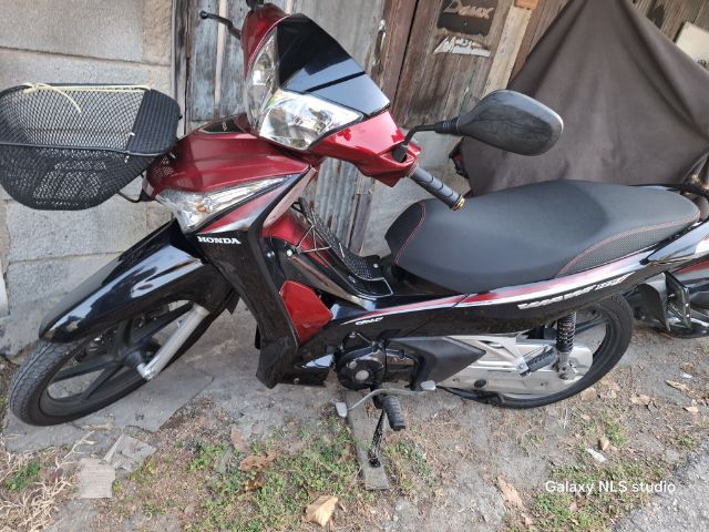 Honda WAVE125iปี2017ปลาวาฬ