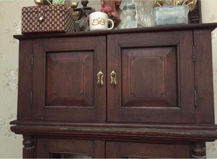 ตู้ไม้สักโบราณ